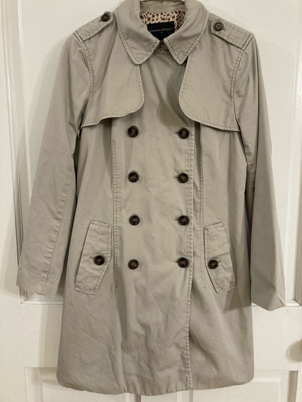 Banana Republic Double-Breasted Trench Coat in Beige